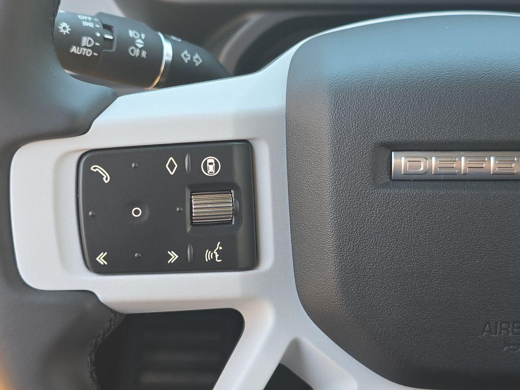 2026 LAND Rover DEFENDER X-DYNAMIC SE — миниатюра 18