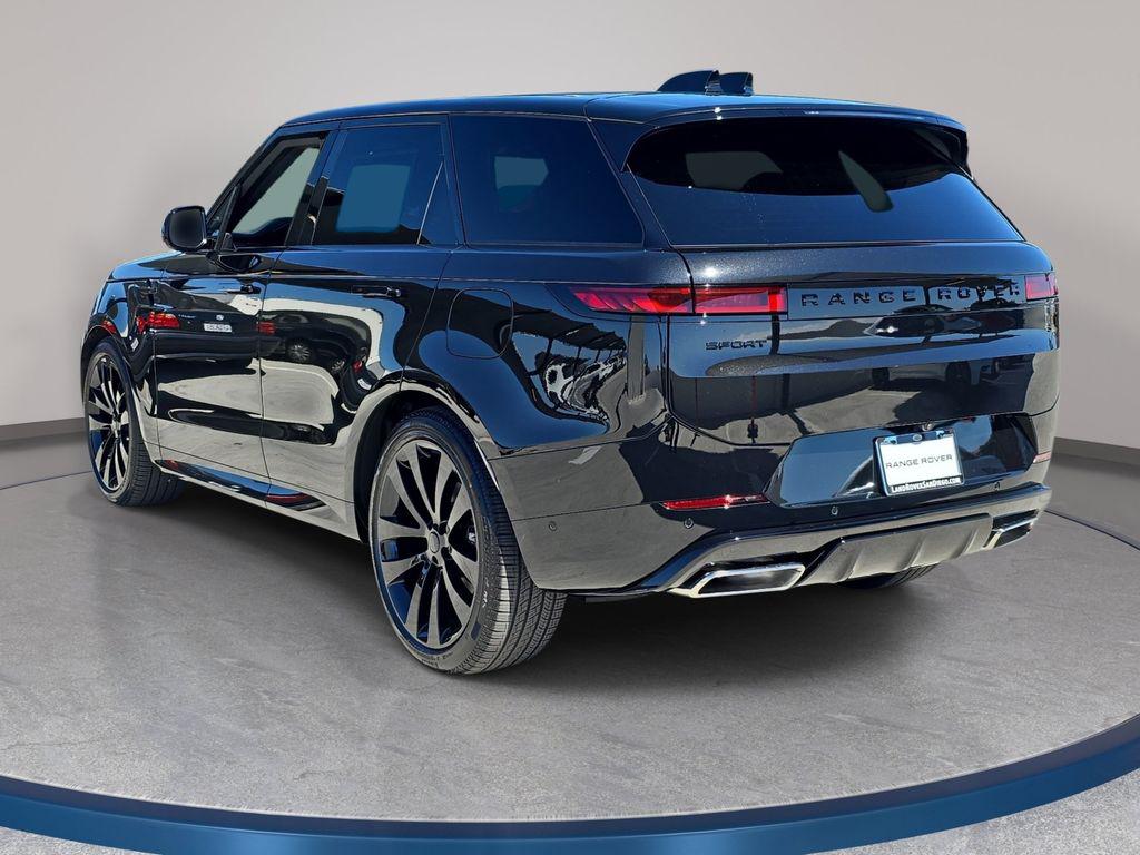 صورة 7 لـ 2026 LAND Rover RANGE ROVER SPORT SE