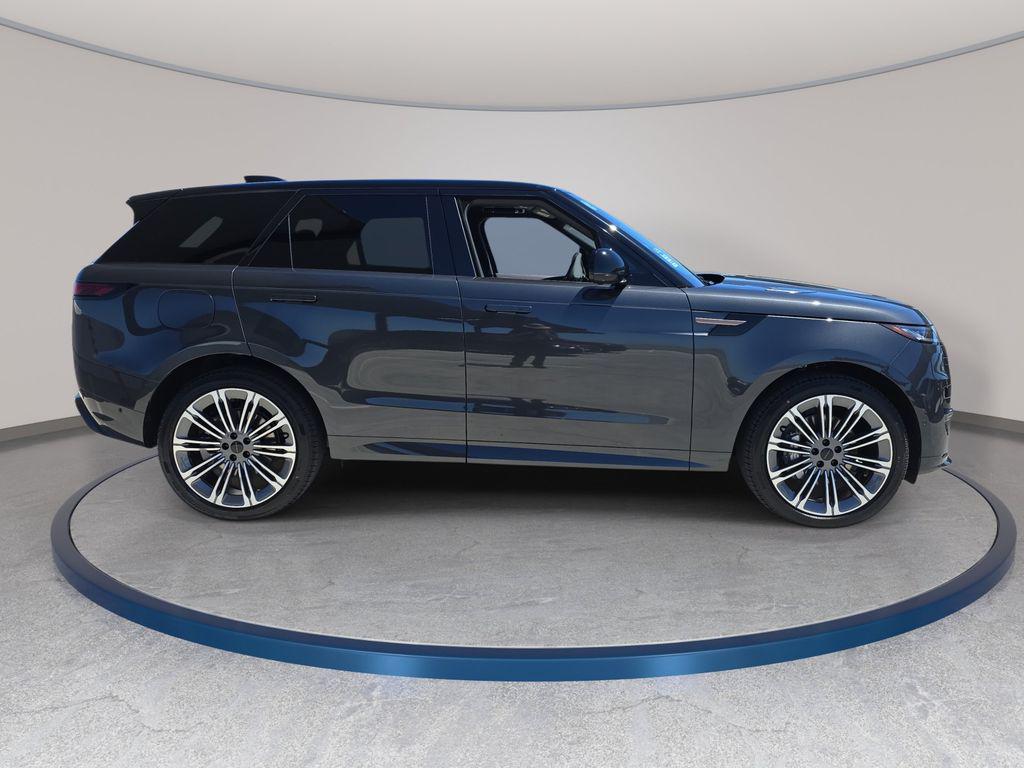 صورة 4 لـ 2026 LAND Rover RANGE ROVER SPORT SE