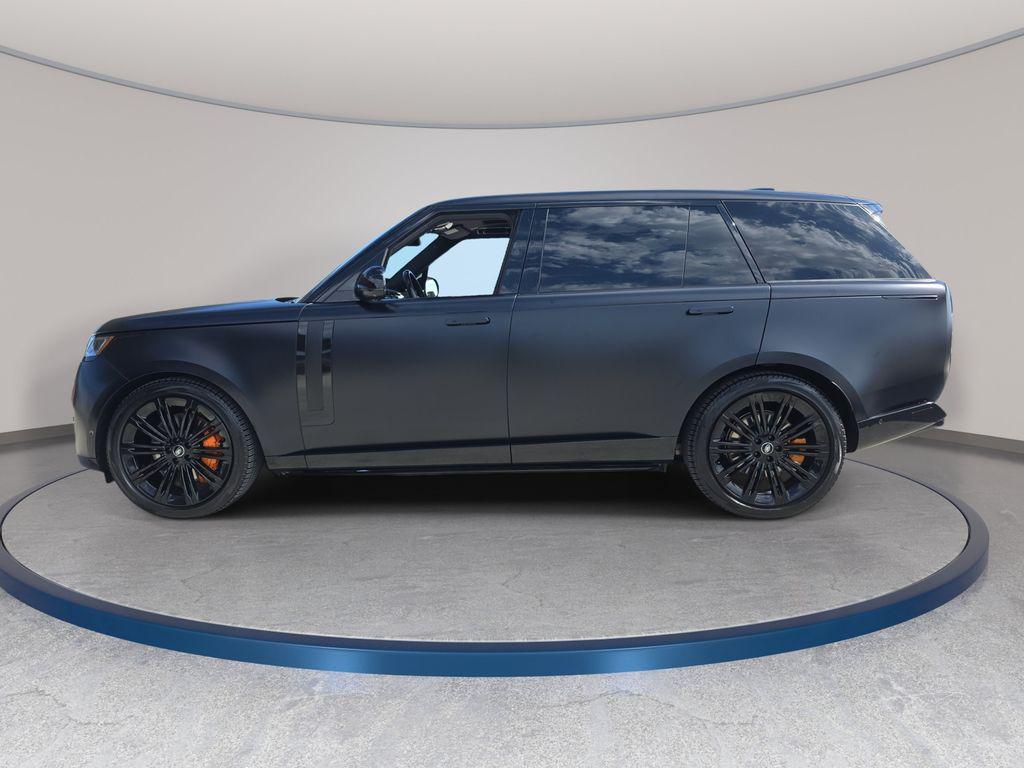 صورة 8 لـ 2023 LAND ROVER RANGE ROVER SE