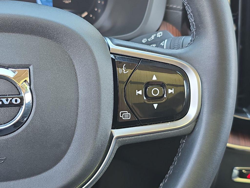 صورة مصغرة 21 لـ 2023 Volvo XC60 B5 ULTIMATE BRIGHT THEME