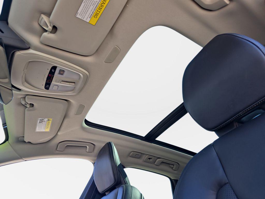 صورة مصغرة 33 لـ 2023 Volvo XC60 B5 ULTIMATE BRIGHT THEME