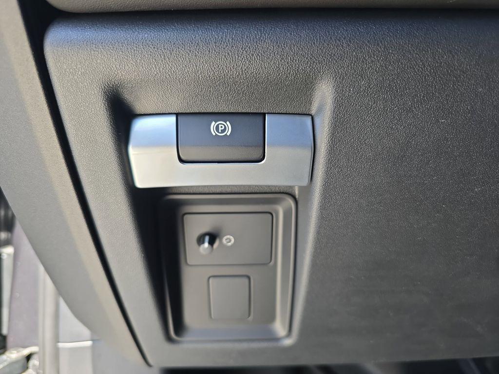 2026 LAND Rover DEFENDER X 缩略图 26