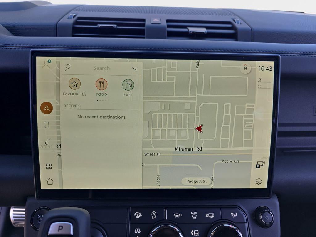 2026 LAND Rover DEFENDER OCTA BLACK — миниатюра 22