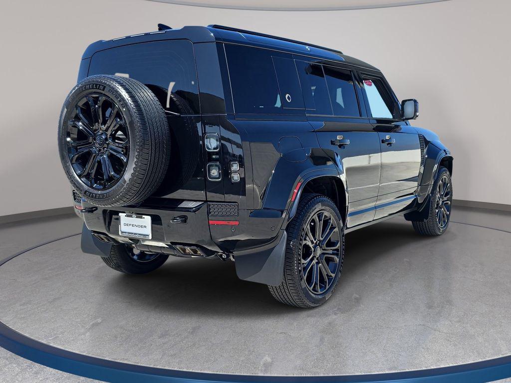 2026 LAND Rover DEFENDER OCTA BLACK photo 5