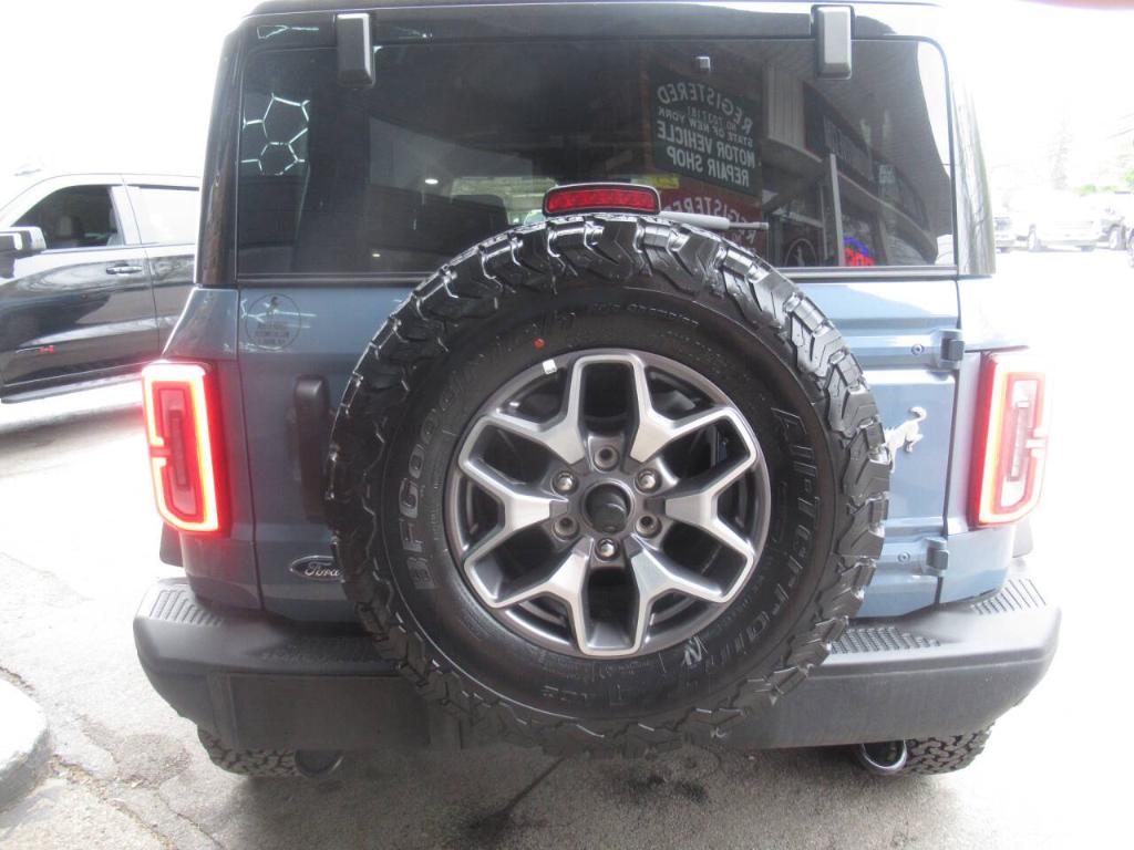 FORD BRONCO - 10