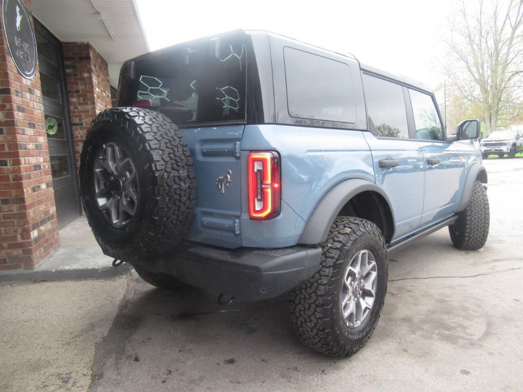 FORD BRONCO - 9