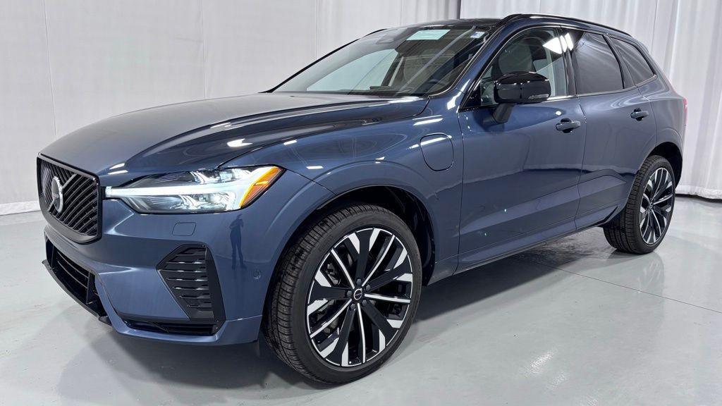 New 2026 Volvo XC60 Plug-In Hybrid T8 Ultra