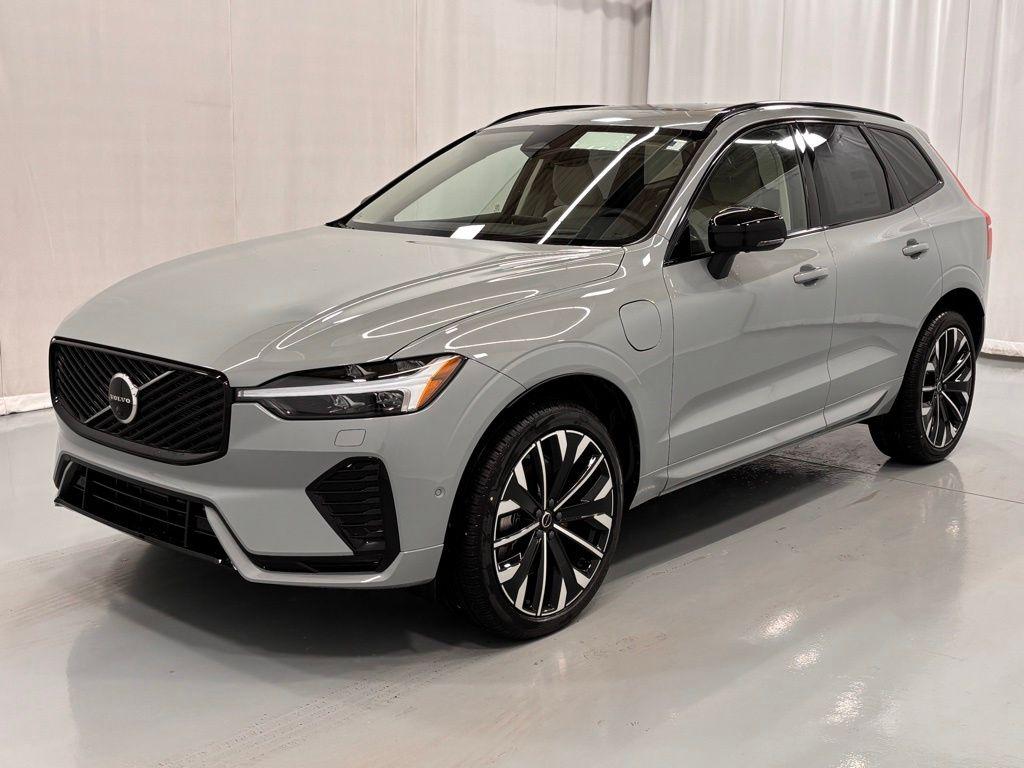 New 2026 Volvo XC60 Plug-In Hybrid T8 Ultra