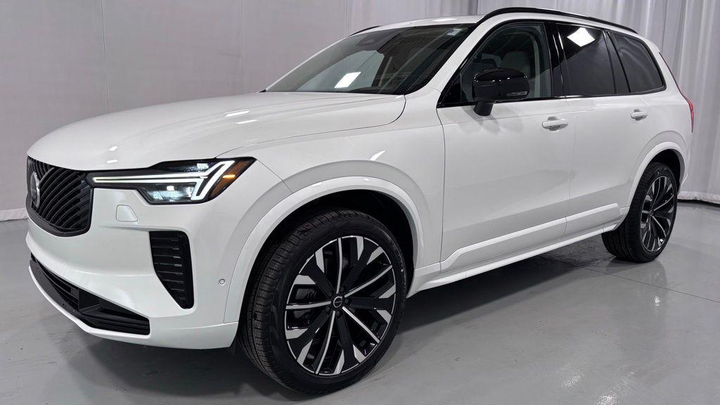 New 2026 Volvo XC90 B6 Ultra Dark Theme 6-Seater