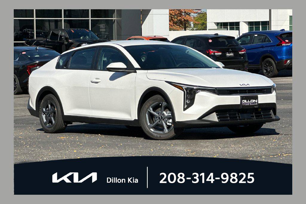 New 2026 Kia K4 LXS