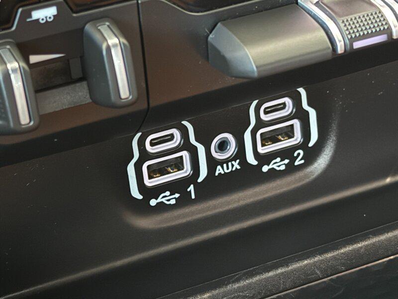صورة مصغرة 36 لـ 2023 RAM 1500 LONGHORN