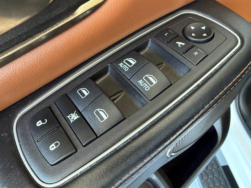 صورة مصغرة 26 لـ 2023 RAM 1500 LONGHORN