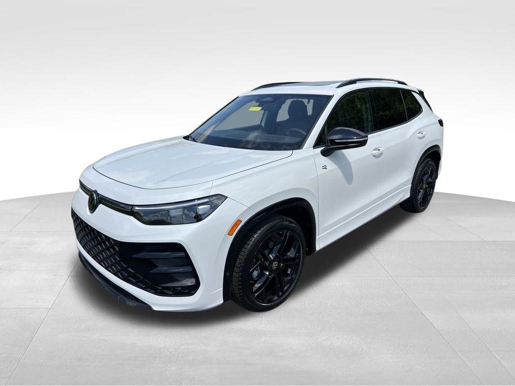 New 2026 Volkswagen Tiguan 2.0T SE R-Line Black