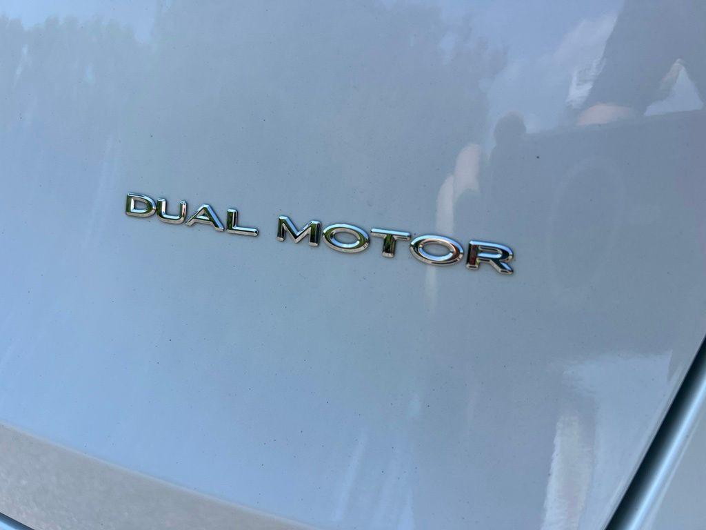2021 Tesla MODEL Y LONG RANGE 缩略图 24