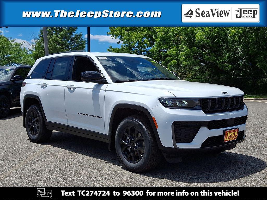 New 2026 Jeep Grand Cherokee Altitude