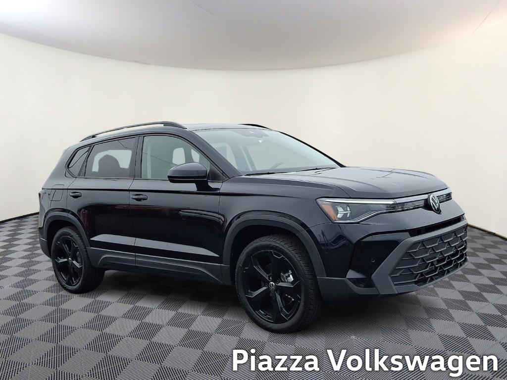 New 2026 Volkswagen Taos 1.5T SE Black