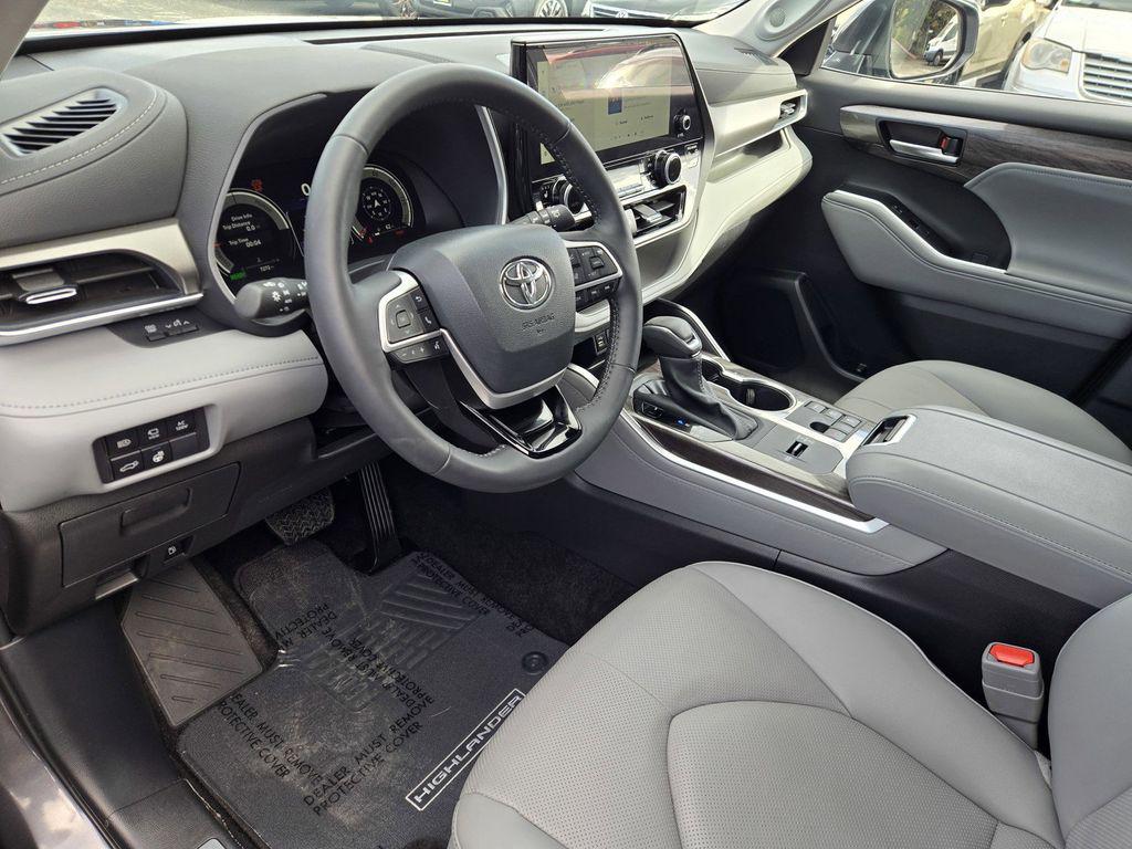 TOYOTA HIGHLANDER - 10