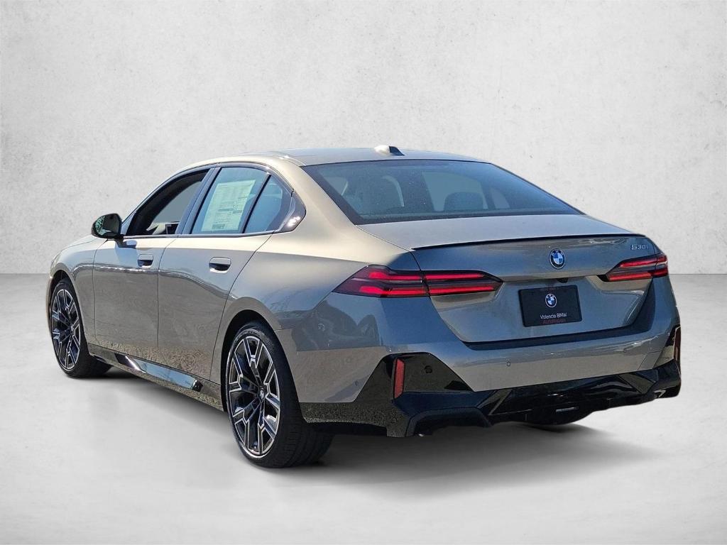 2027 BMW 530 I — миниатюра 9