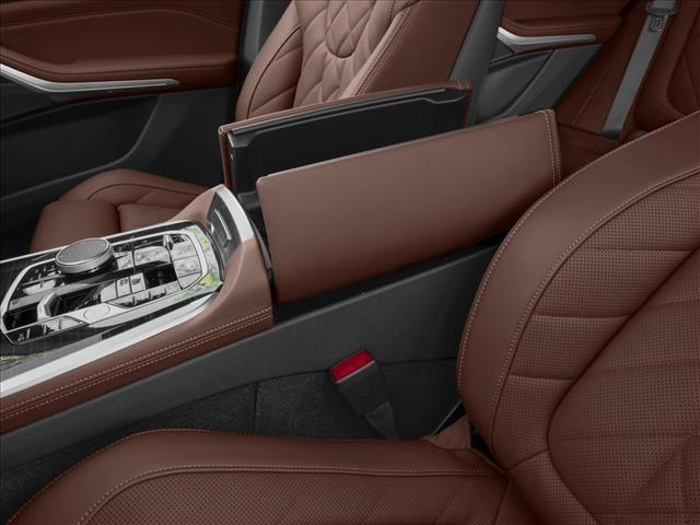 صورة 10 لـ 2026 BMW X5 PHEV XDRIVE50E