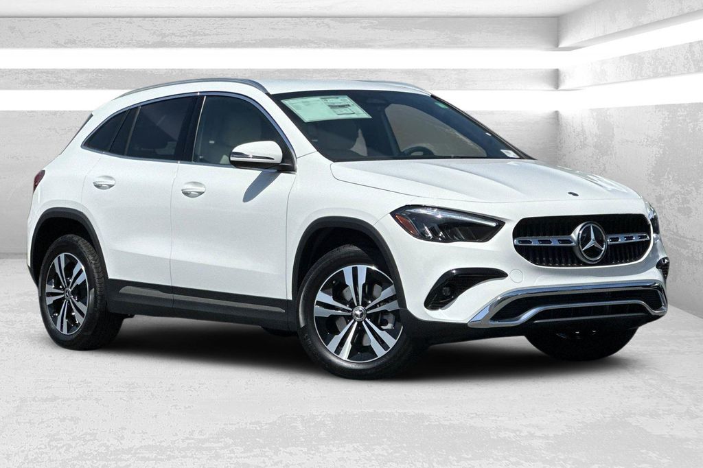 New 2026 Mercedes-Benz GLA 250 4MATIC