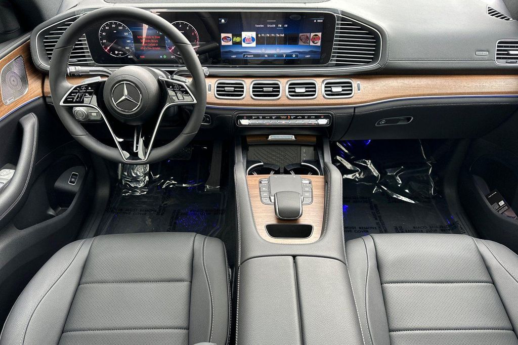 2026 Mercedes-BENZ GLE — миниатюра 12