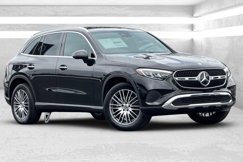 New 2026 Mercedes-Benz GLC 300 4MATIC