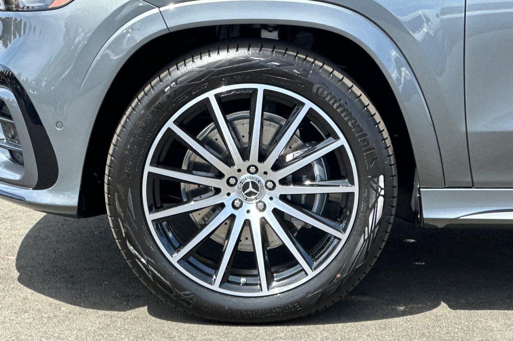 2026 Mercedes-BENZ GLS 缩略图 26