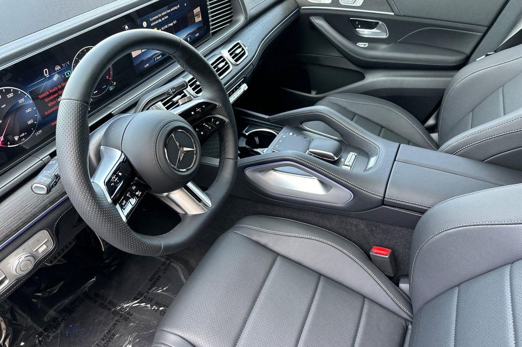 2026 Mercedes-BENZ GLS 缩略图 9