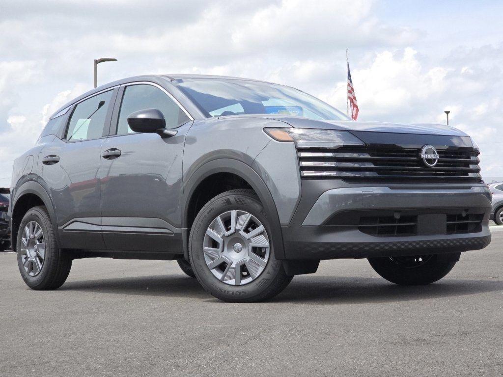 New 2026 Nissan Kicks S