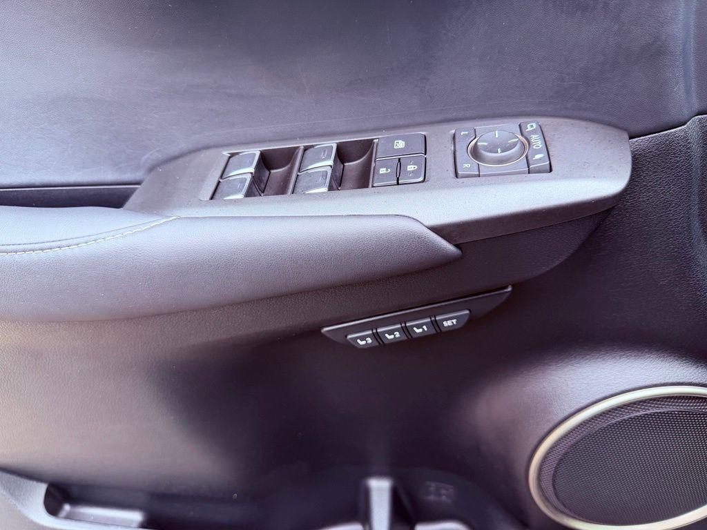 2021 Lexus NX 300 BASE 缩略图 19