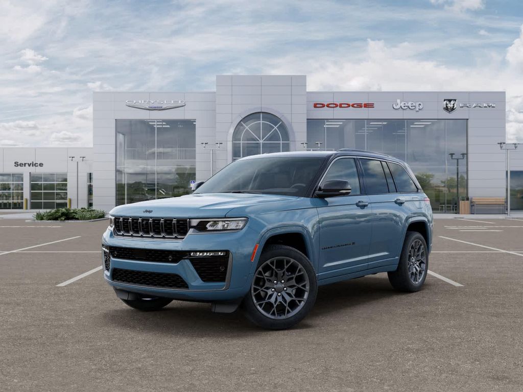 New 2026 Jeep Grand Cherokee Summit