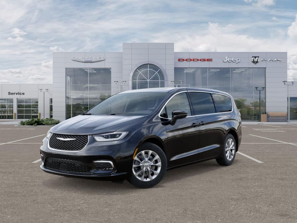 New 2026 Chrysler Pacifica Limited