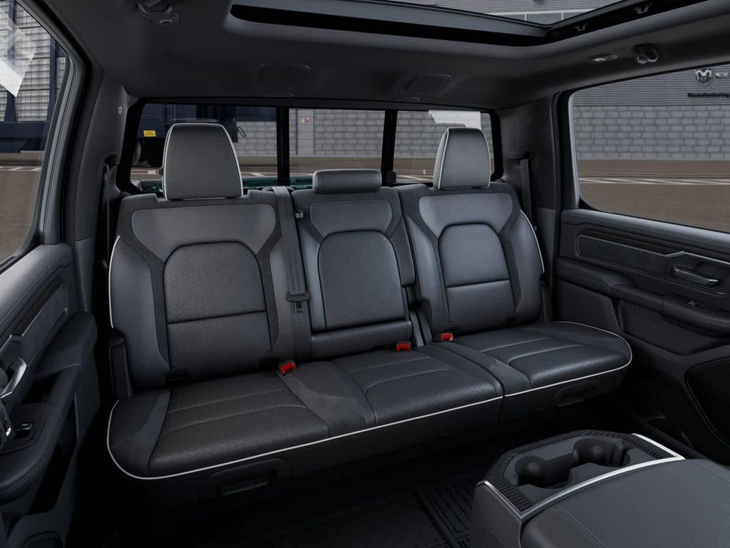 2026 RAM 1500 LARAMIE 缩略图 15