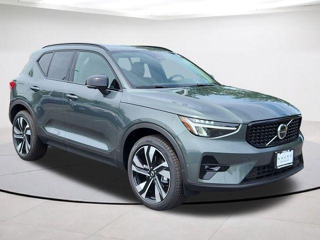 New 2026 Volvo XC40 B5 Plus