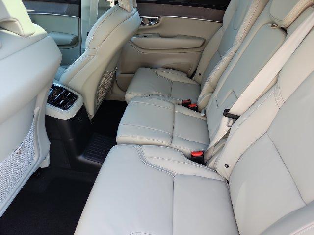 2026 Volvo XC90 PLUG-IN HYBRID T8 ULTRA DARK THEME 7-SEATER — миниатюра 24