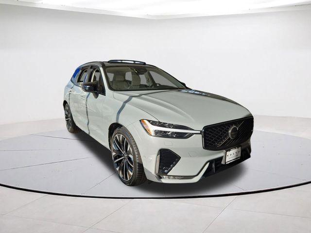New 2026 Volvo XC60 B5 Ultra