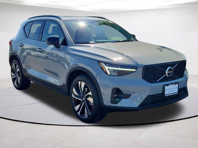 New 2026 Volvo XC40 B5 Plus
