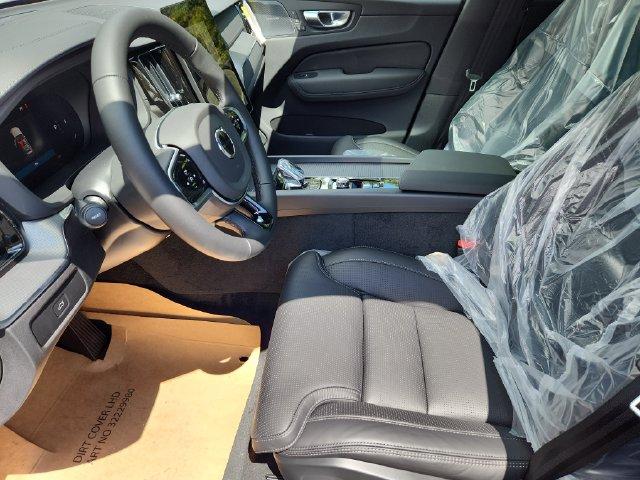 صورة مصغرة 21 لـ 2026 Volvo XC60 B5 ULTRA BLACK EDITION
