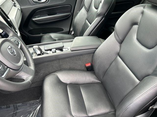 2024 Volvo XC60 B5 CORE — миниатюра 23
