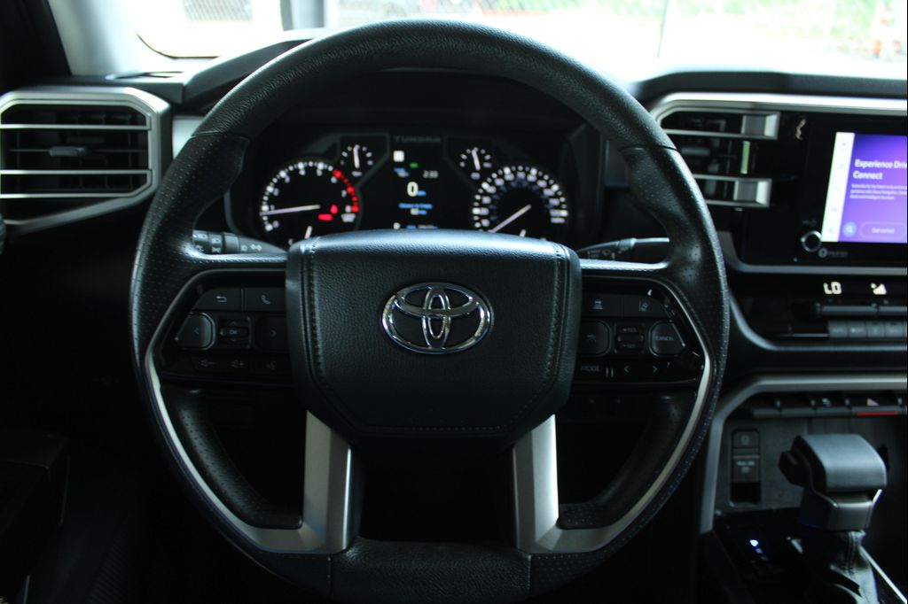 2023 Toyota TUNDRA SR5 — миниатюра 5