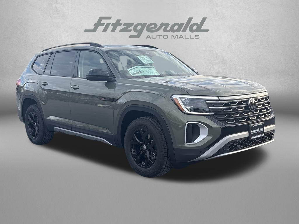 New 2026 Volkswagen Atlas Peak Edition