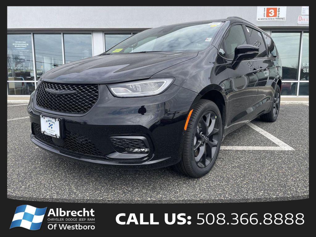 New 2026 Chrysler Pacifica Limited