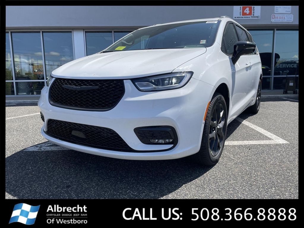 New 2026 Chrysler Pacifica L