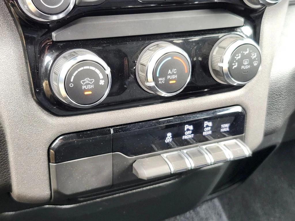 صورة مصغرة 22 لـ 2025 RAM 1500 TRADESMAN
