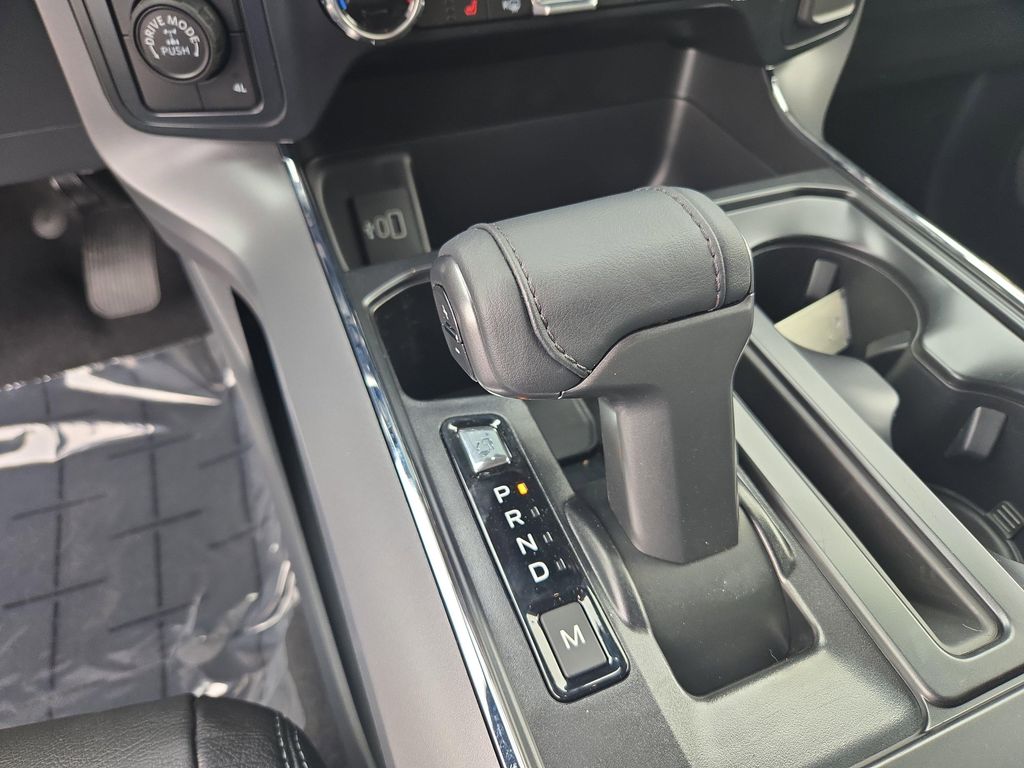 صورة مصغرة 16 لـ 2025 FORD F-150 XLT