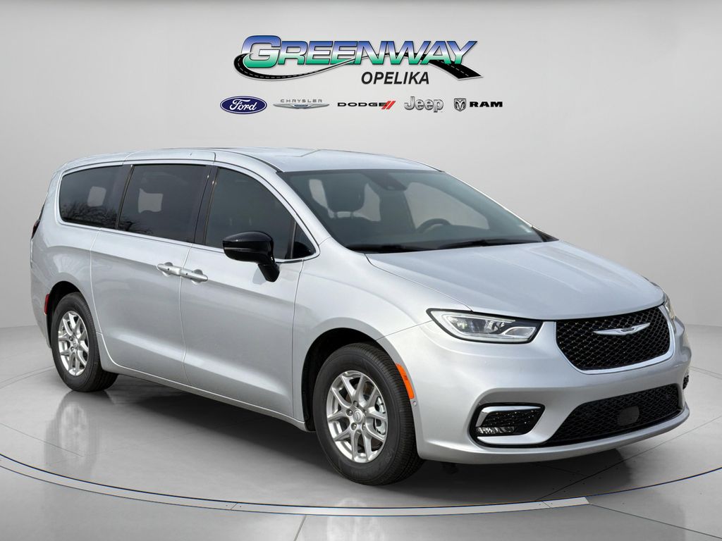 New 2026 Chrysler Pacifica L