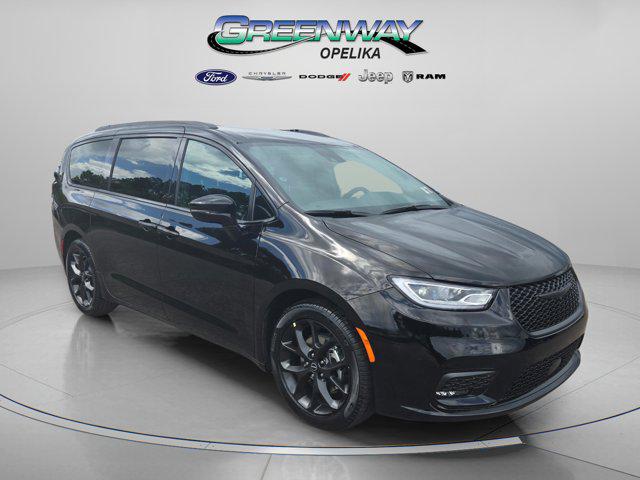 New 2026 Chrysler Pacifica L