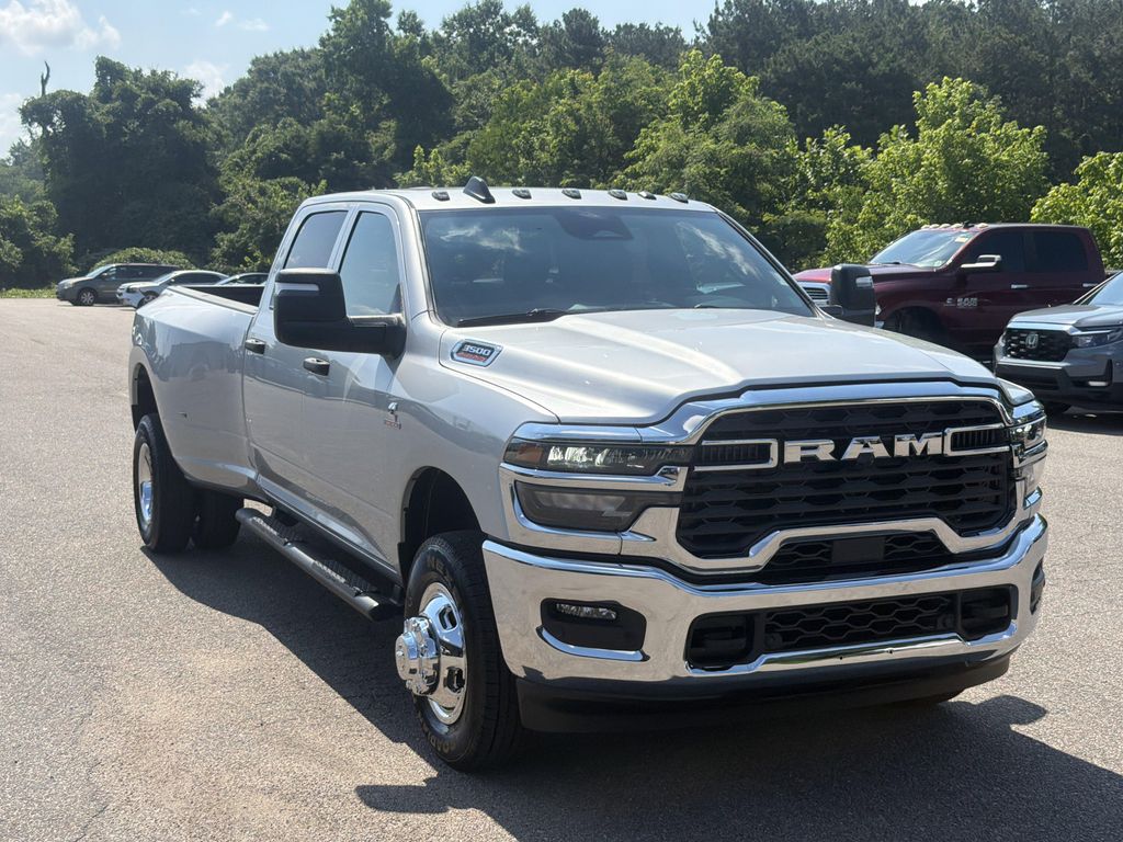 New 2026 RAM 3500 Tradesman Crew Cab 4x4 8' Box