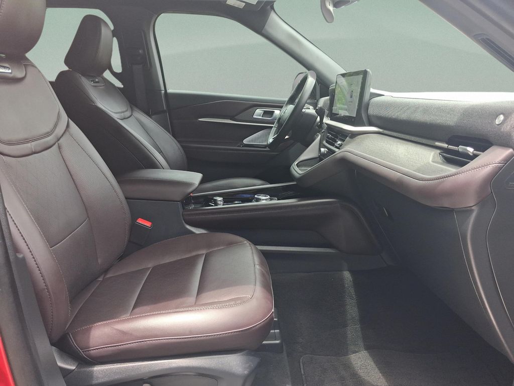 صورة مصغرة 32 لـ 2026 FORD EXPLORER PLATINUM